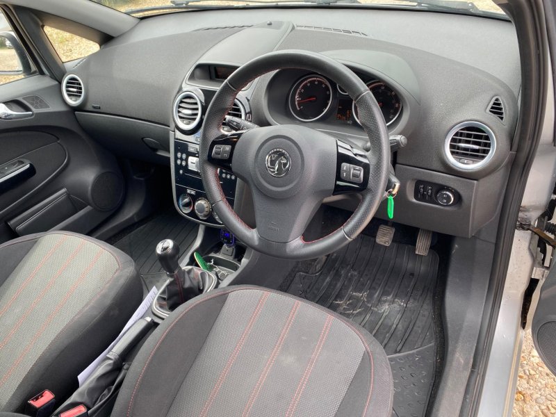 VAUXHALL CORSA