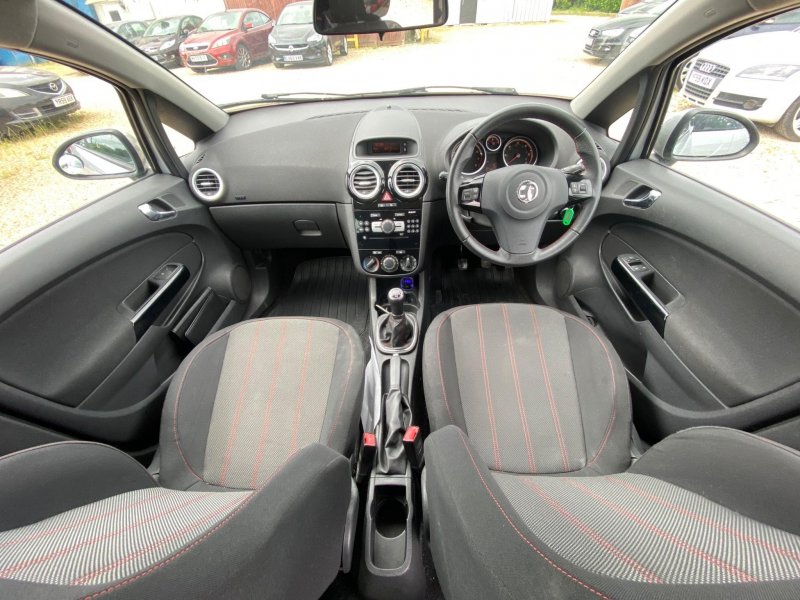 VAUXHALL CORSA
