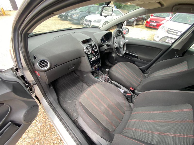 VAUXHALL CORSA