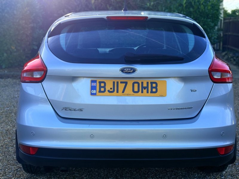 FORD FOCUS