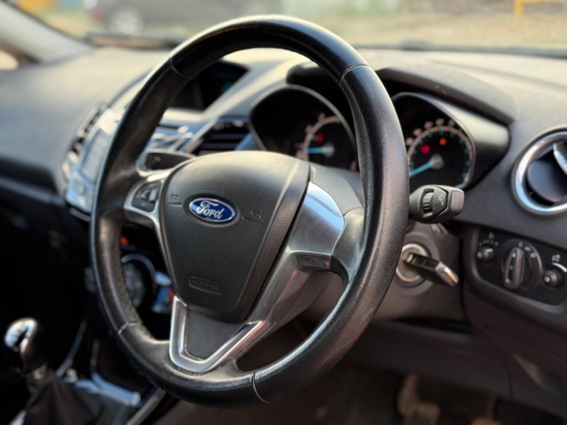 FORD FIESTA