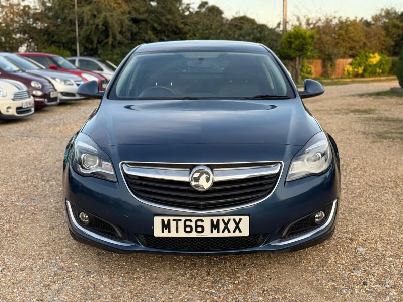 VAUXHALL INSIGNIA