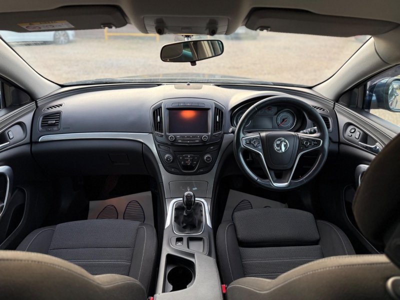 VAUXHALL INSIGNIA