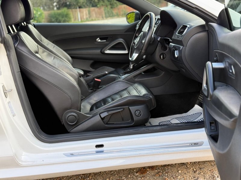 VOLKSWAGEN SCIROCCO