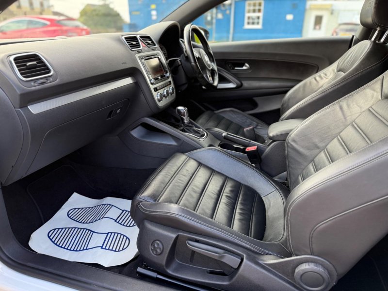 VOLKSWAGEN SCIROCCO
