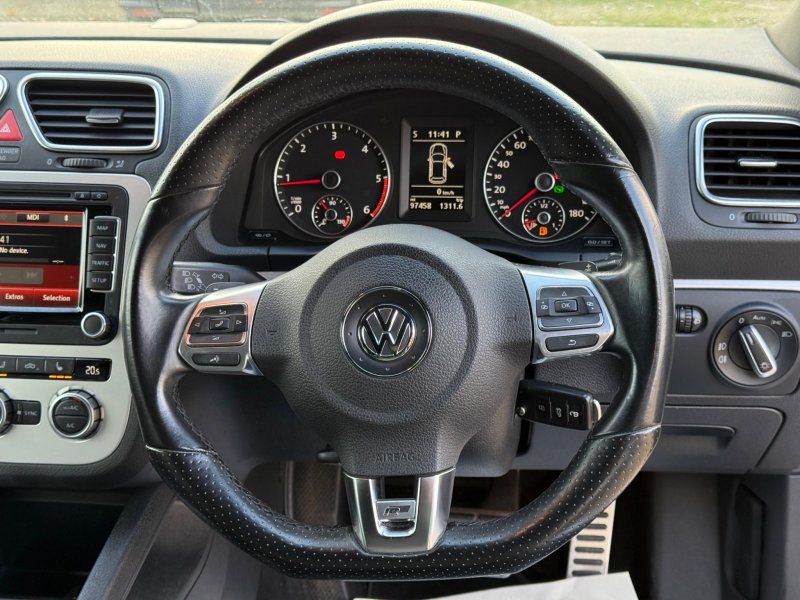 VOLKSWAGEN SCIROCCO
